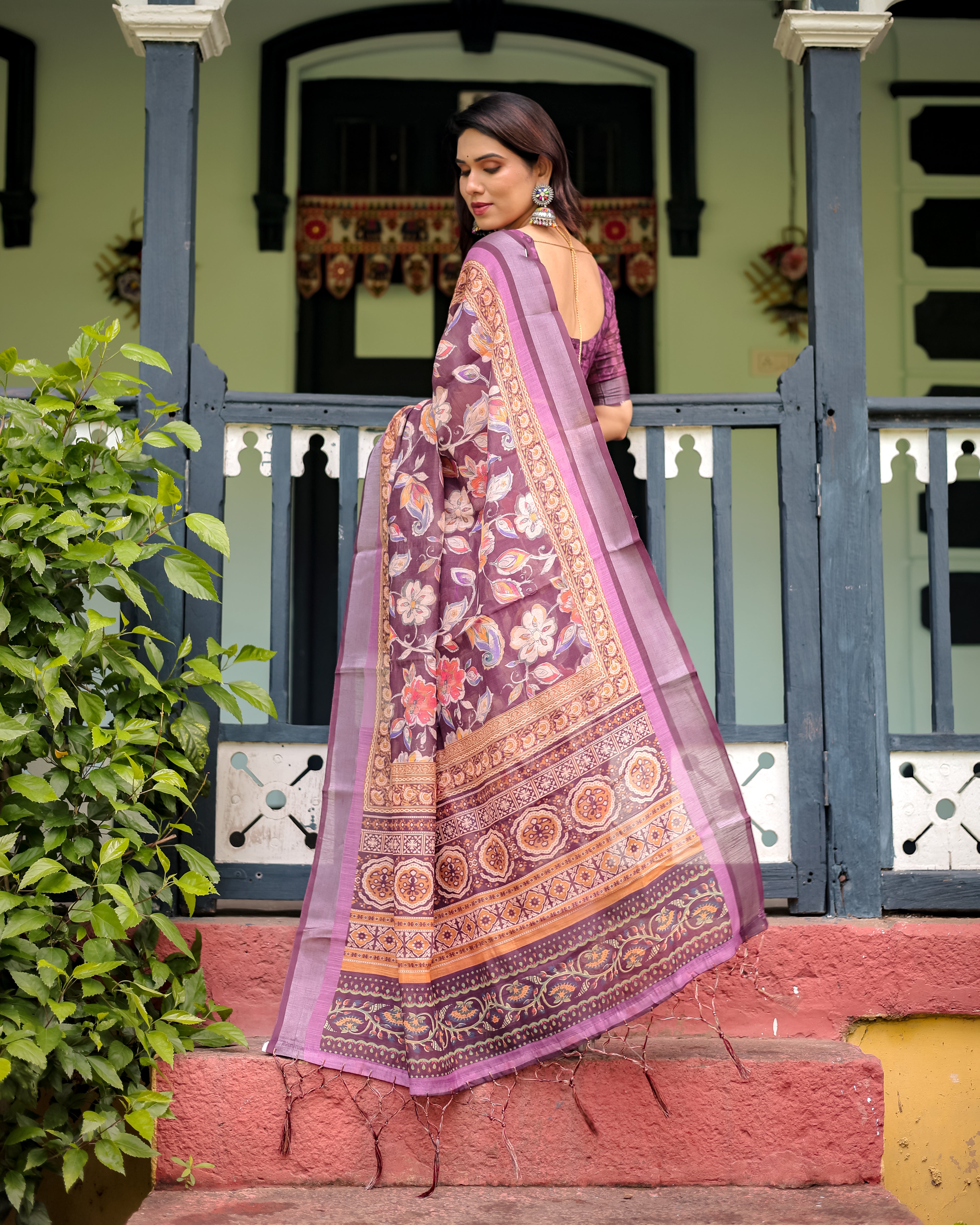 Purple Color Designer Floral Printed Linen Saree