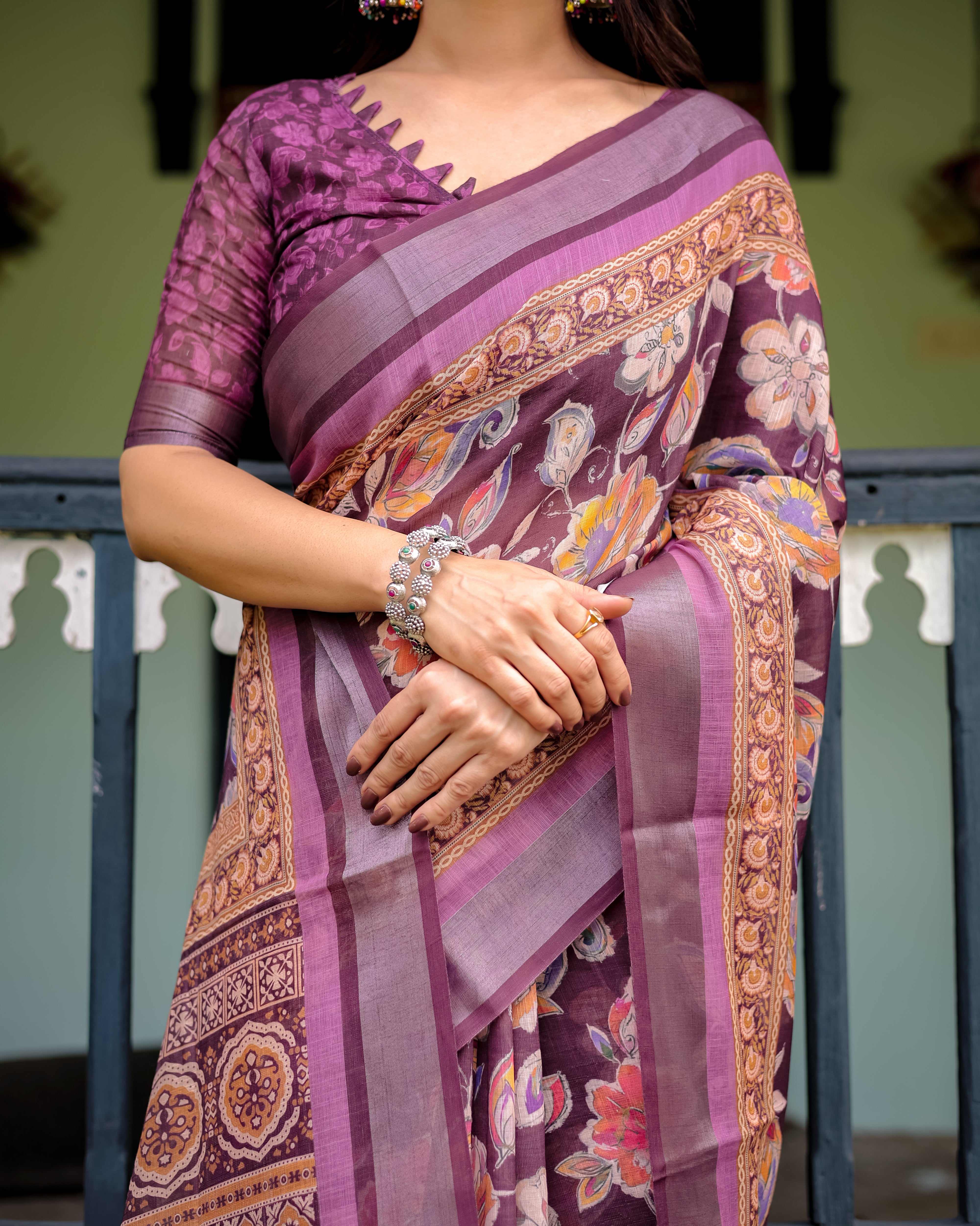 Purple Color Designer Floral Printed Linen Saree