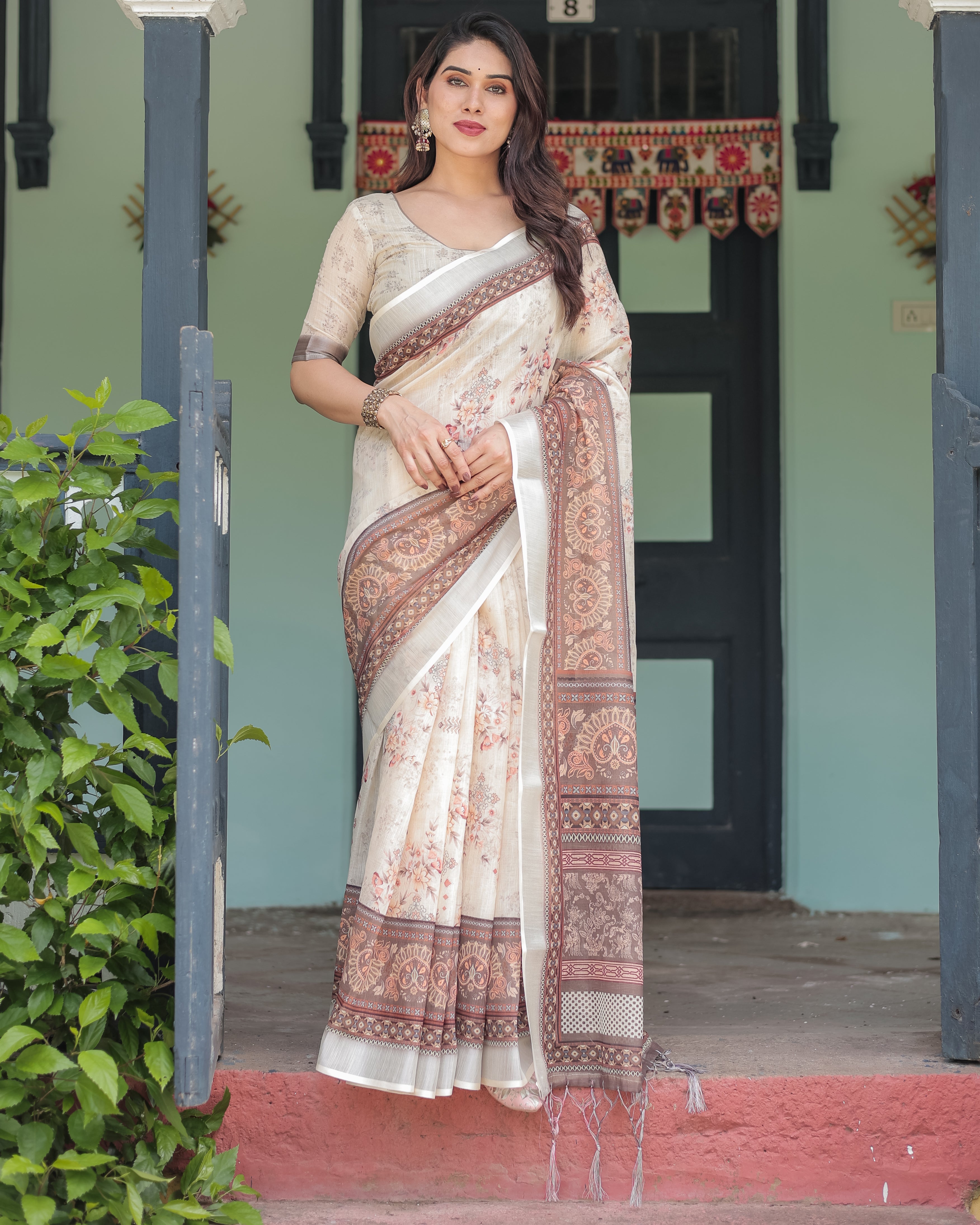 Cream Color Floral Designer Printed Linen Saree