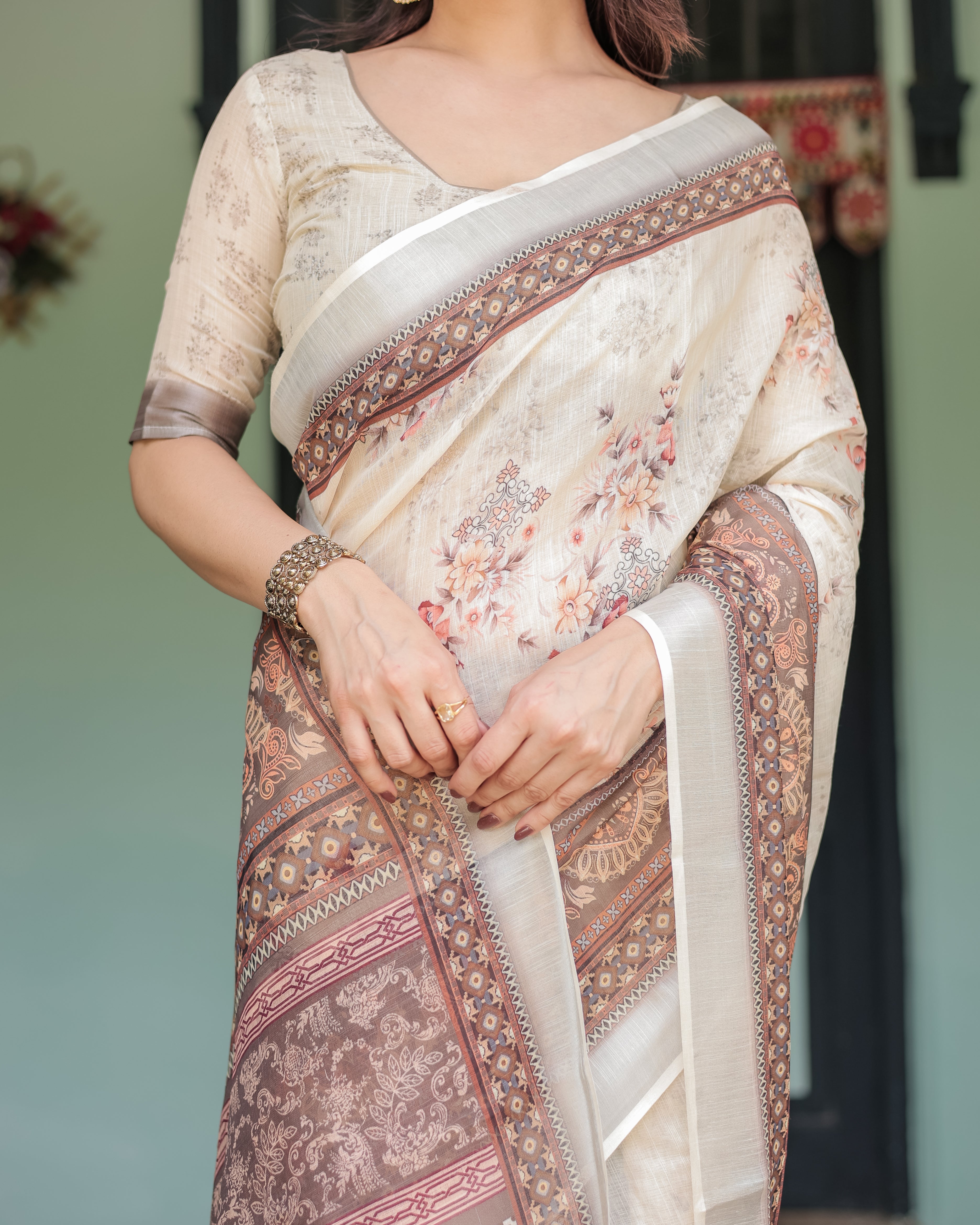 Cream Color Floral Designer Printed Linen Saree