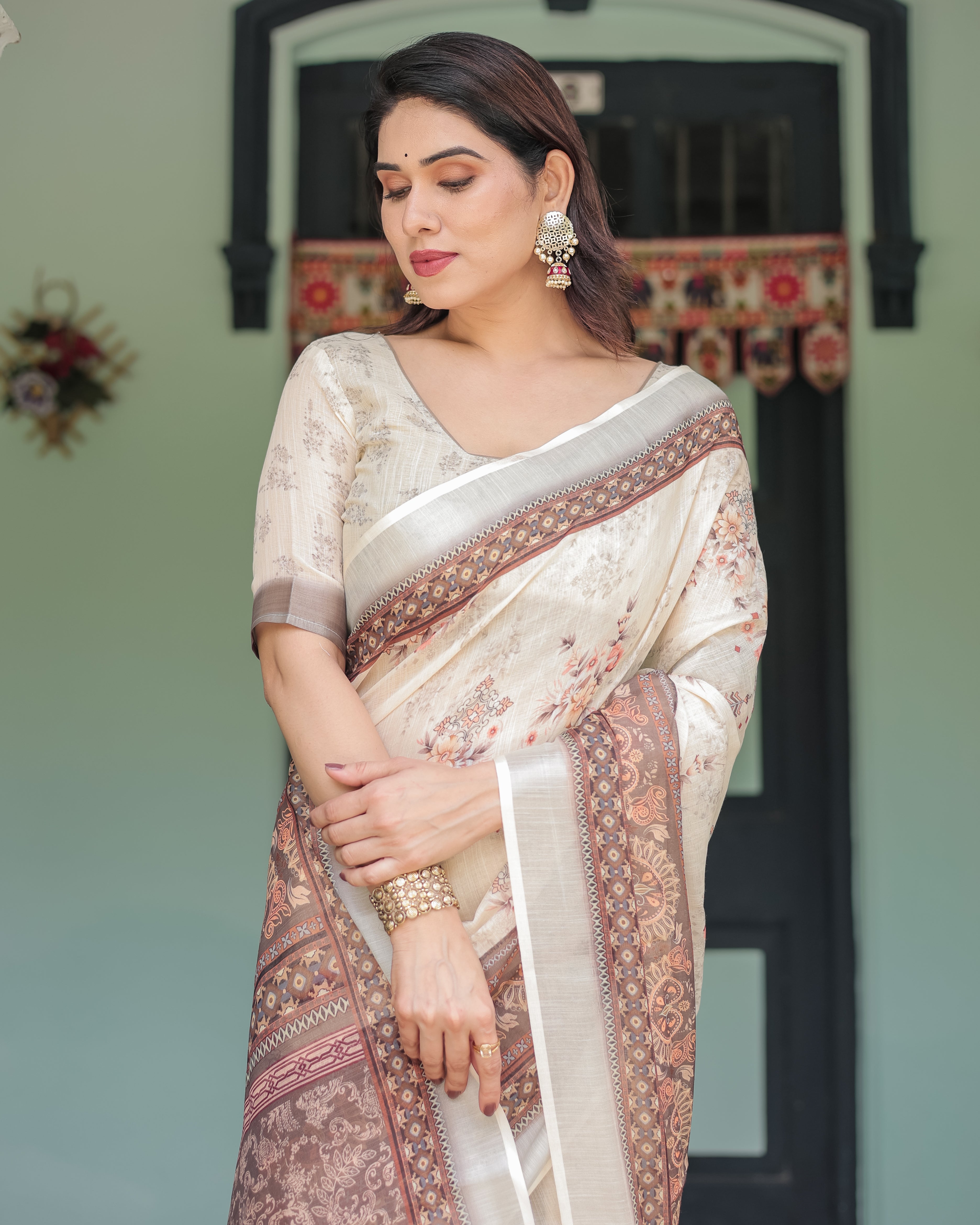 Cream Color Floral Designer Printed Linen Saree