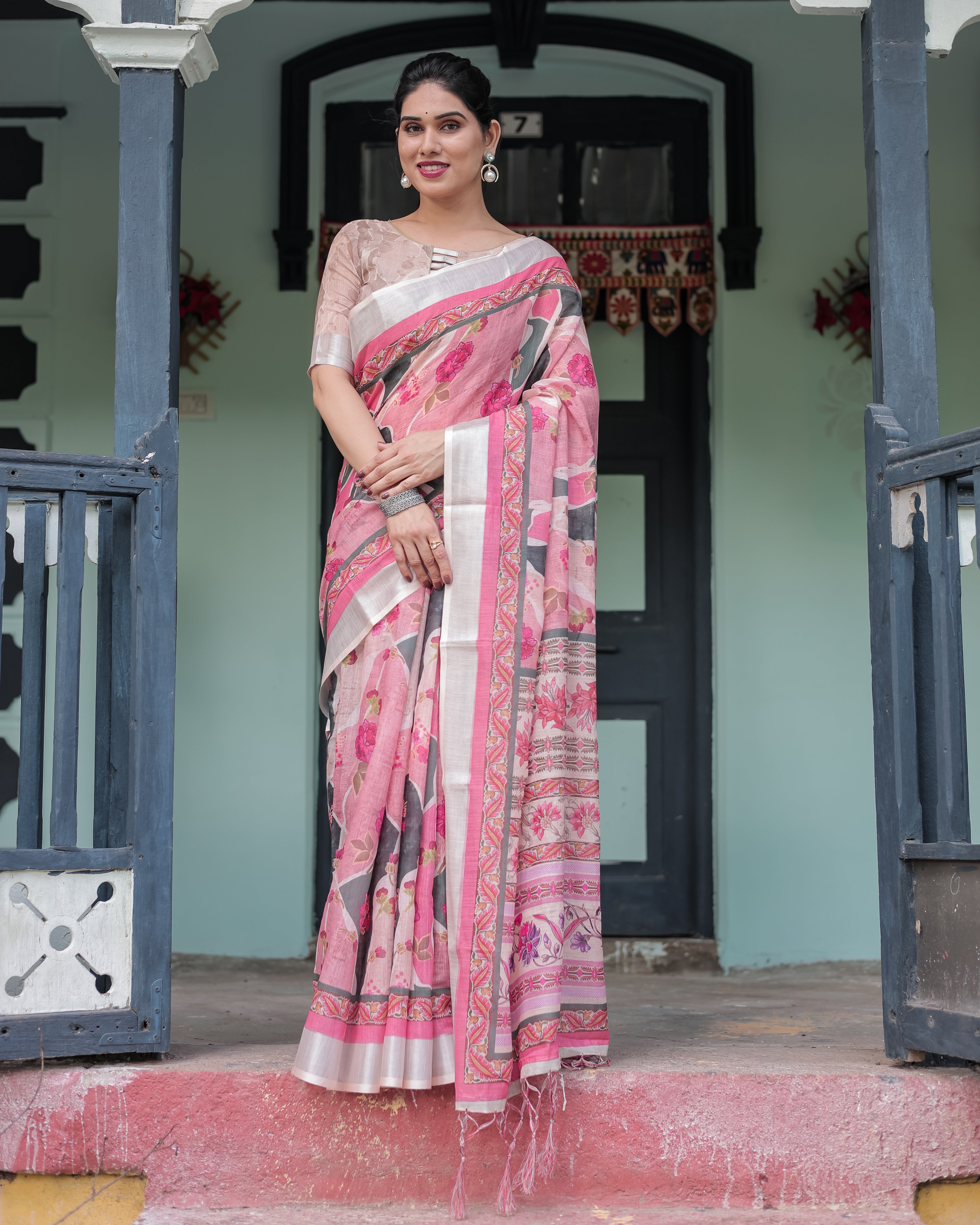 Soft Pink Color Linen Floral Printed Saree