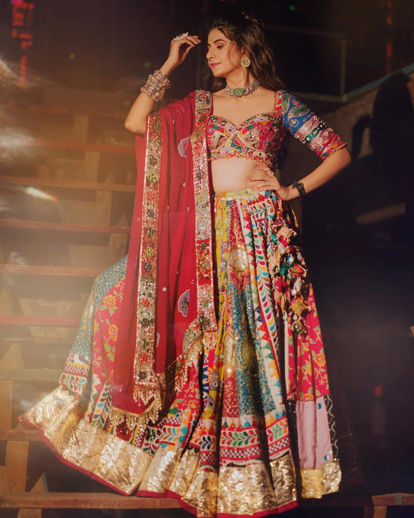 Kinjal Dave Wear Designer Real Mirror Work Muslin  Printed Chaniya Choli