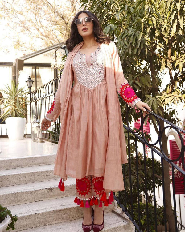Peach  Color Foux Georgette Thread work Designer Wedding Wear Salwar Suit With Dupatta