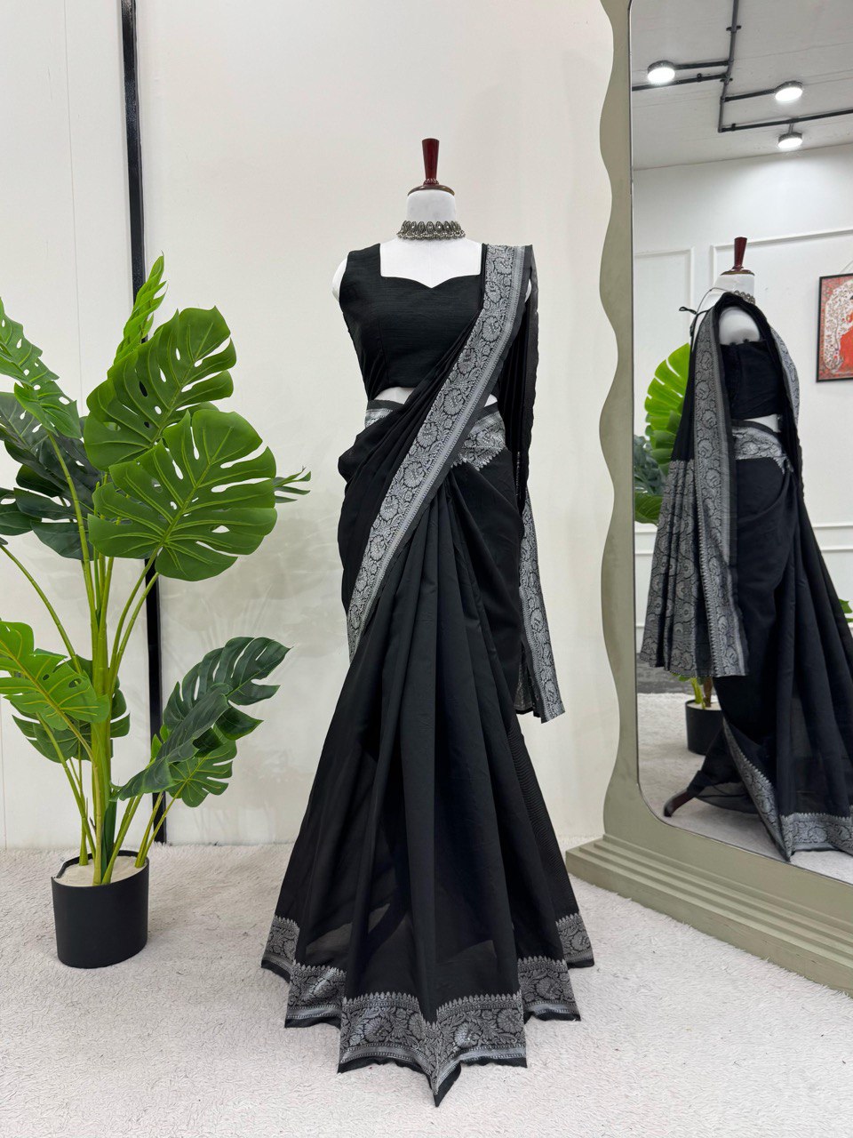 Black Color Silk Jecquard Party Wear Saree