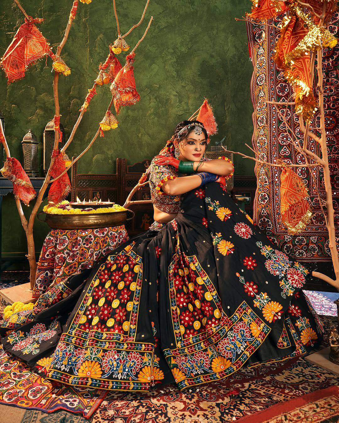 Black Color Digital Printed Mirror Work Navratri Chaniya Choli