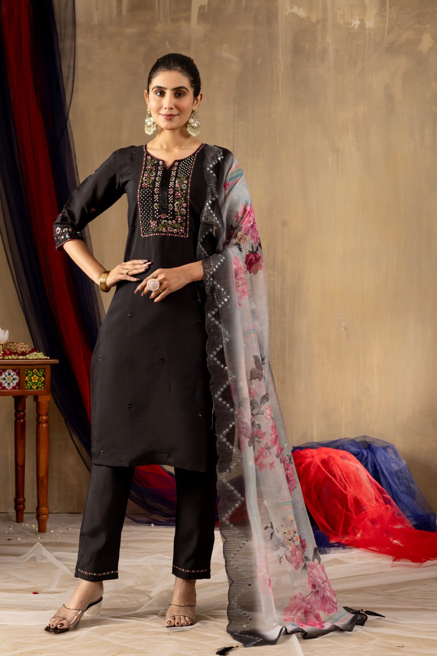 Black Color Embroidery Thread Work Designer Salwar Suit